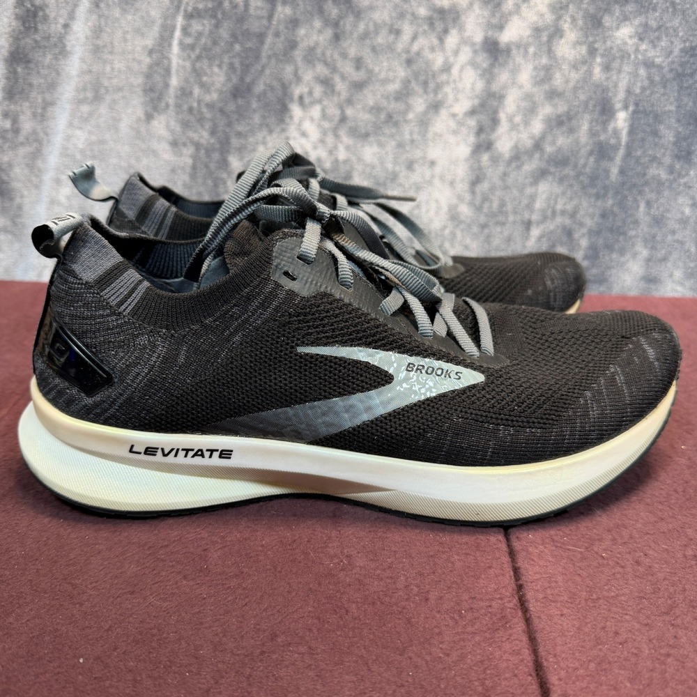 Brooks Levitate 4.0 Running Shoes Womens Black Medium 9.5 Athletic Sneakers